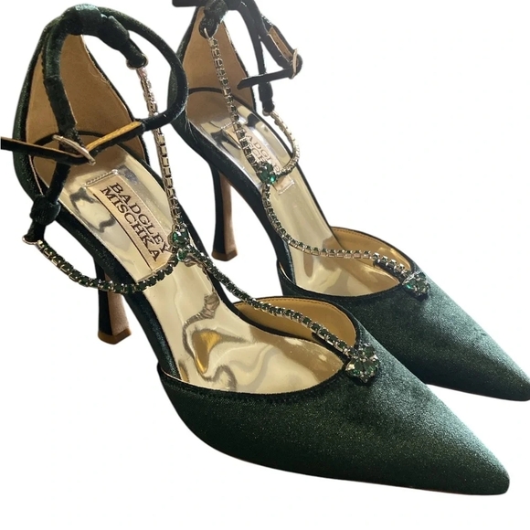 Badgley Mischka Women's Zayna Pump - Picture 9 of 10